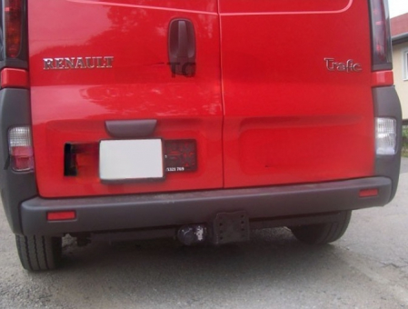 Carlig remorcare Renault Trafic duba dupa 2001 marca Autohak [3]