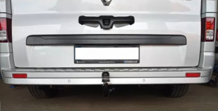 Carlig remorcare Renault Trafic dupa 2014 demontabil automat vertical marca Autohak [4]