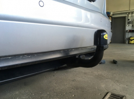 Carlig remorcare Seat Alhambra dupa 2010 demontabil automat vertical marca Autohak [5]