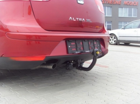 Carlig remorcare Seat Altea 5P1 si XL 2004 - 2015 demontabil automat vertical marca Autohak [11]