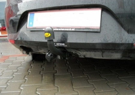 Carlig remorcare Seat Leon dupa 2005 marca Autohak [1]