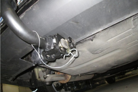 Carlig remorcare Seat Toledo 5 usi dupa 2013 demontabil automat cu maneta marca Autohak [1]