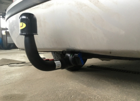 Carlig remorcare Skoda Fabia 4 usi, combi 2001 - 2014 demontabil automat vertical marca Autohak [7]