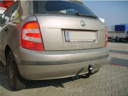 Carlig remorcare Skoda Fabia 5 usi 1999-2007 marca Autohak [1]
