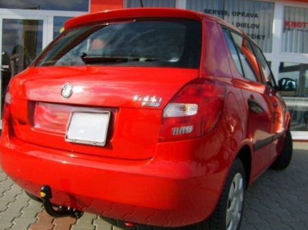 Carlig remorcare Skoda Fabia 5 usi 2006 - 2014 demontabil automat cu maneta marca Autohak [4]