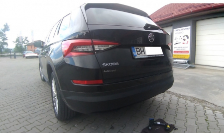 Carlig remorcare Skoda Kodiaq dupa 2017 demontabil automat vertical marca Autohak [4]