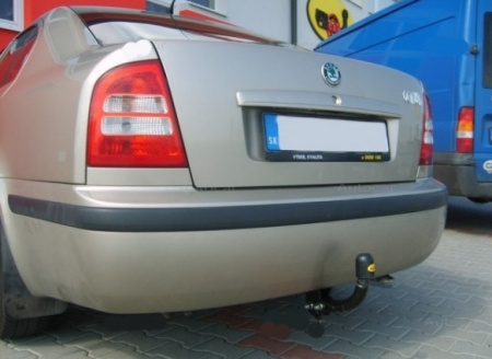 Carlig remorcare Skoda Octavia 1 dupa 1996 marca Autohak [1]