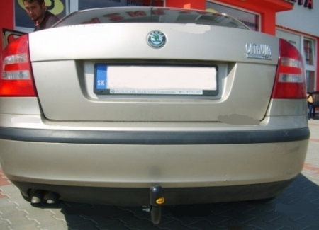 Carlig remorcare Skoda Octavia 2 dupa 2004 marca Autohak [4]