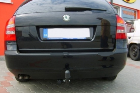 Carlig remorcare Skoda Octavia 2 dupa 2004 marca Autohak [2]