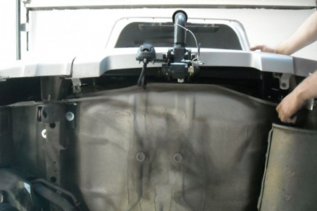 Carlig remorcare Suzuki Liana 5 usi dupa 2001 demontabil automat cu maneta marca Autohak [4]