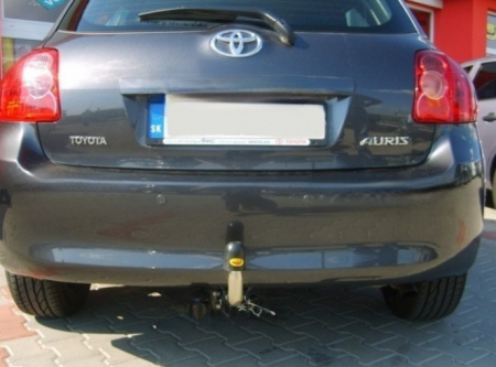 Carlig remorcare Toyota Auris 2007 - 2012 demontabil automat cu maneta marca Autohak [6]