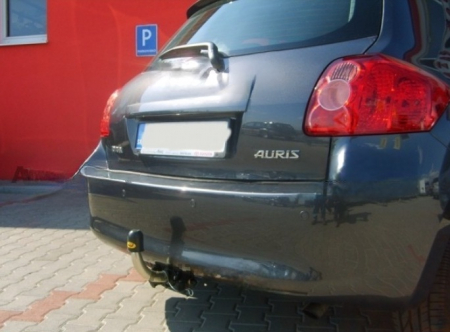 Carlig remorcare Toyota Auris 2007 - 2012 demontabil automat cu maneta marca Autohak [5]