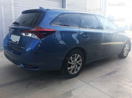 Carlig remorcare Toyota Auris combi hybrid 2013 - prezent demontabil automat vertical marca Aragon [5]