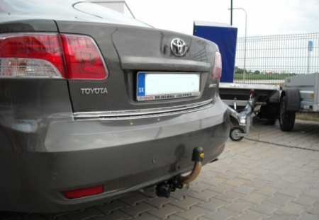 Carlig remorcare Toyota Avensis 4/5 usi dupa 2009 demontabil automat cu maneta marca Autohak [6]