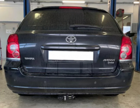 Carlig remorcare Toyota Avensis 4/5 usi 2003 - 2009 demontabil automat cu maneta marca Autohak [5]