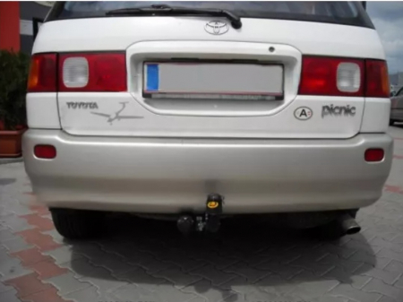 Carlig remorcare Toyota Picnic fabricata intre 1996 - 2001 marca Autohak [5]