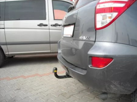 Carlig remorcare Toyota Rav 4 fara roata de rezerva pe usa din spate 2005-2009 marca Autohak [2]