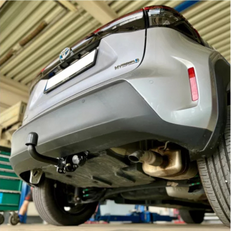 Carlig remorcare Toyota Yaris Cross dupa 07.2021 demontabil automat cu maneta marca Autohak [5]