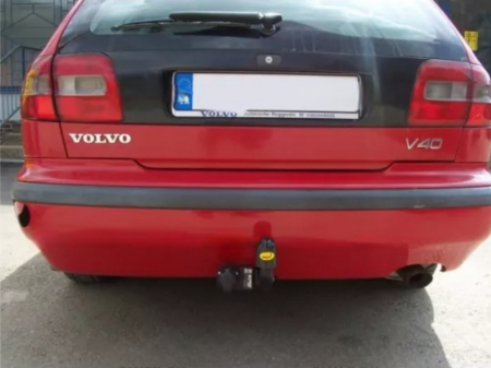 Carlig remorcare Volvo V40 combi 1996 - 2000 marca Autohak [2]