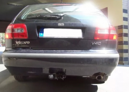 Carlig remorcare Volvo V40 dupa 2000 demontabil automat cu maneta marca Autohak [2]