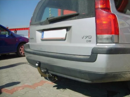 Carlig remorcare Volvo V70 combi 2000 - 2007 demontabil automat cu maneta marca Autohak [3]