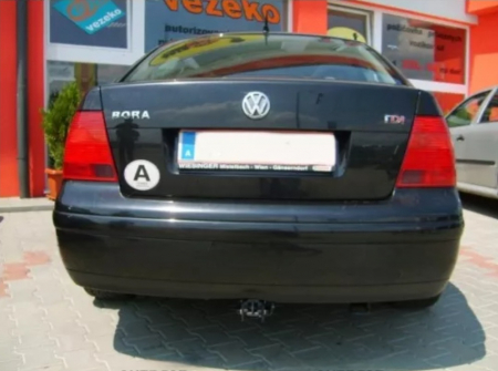 Carlig remorcare Vw Bora 1998 - 2005 demontabil automat cu maneta marca Autohak [4]
