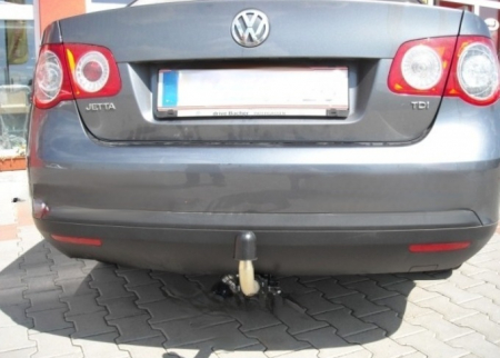 Carlig remorcare VW Jetta 2005 - 2011 demontabil automat cu maneta marca Autohak [8]