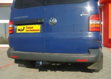 Carlig remorcare VW Transporter T5 van 2003 - 2015 demontabil automat cu maneta marca Autohak [2]