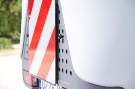 Cutii portbagaj - Placa de semnalizare V20 metalica pentru TOWBOX