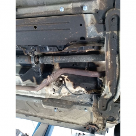 Scut metalic filtru particule Dacia Duster 2010 - 2014 [3]