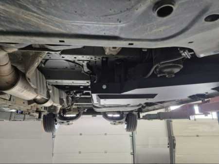 Scut metalic oțel 2mm rezervor AdBlue Ford Tourneo Custom diesel după 2023 [7]