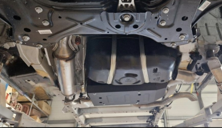 scut-metalic-rezervor-AdBlue-Opel-Movano-2021-prezent-karmaster-montaj [4]