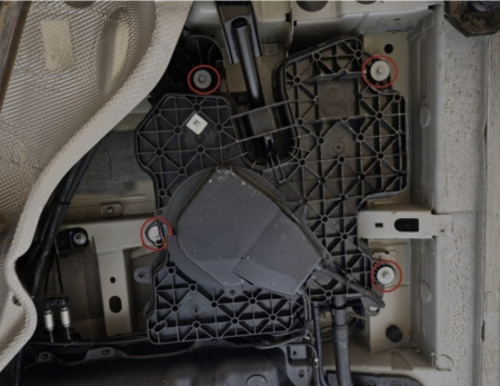 Scut metalic protecție rezervor AdBlue Opel Zafira Life 2020-prezent [2]