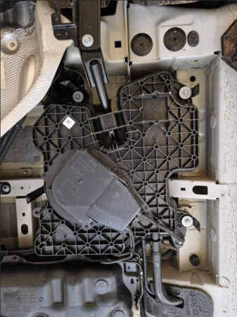 Scut metalic de protecție pentru rezervor AdBlue Toyota Proace (2020-2026), oțel 2mm, cod 98.035 [4]