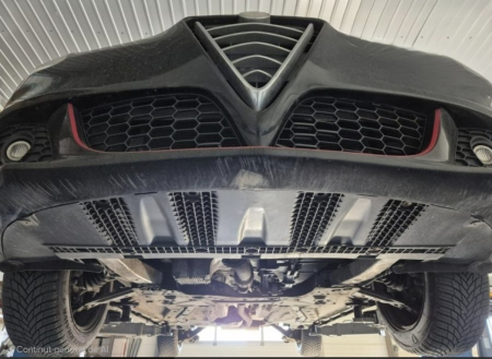 Scut motor metalic Alfa Romeo Giulietta 2010 - 2020 [4]