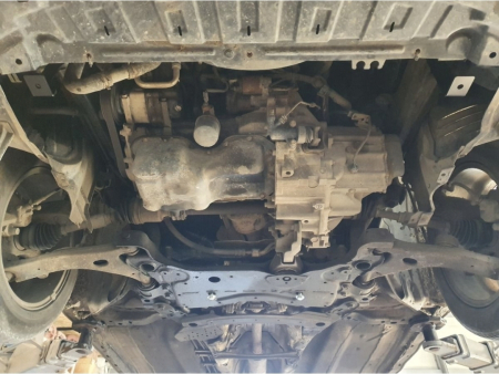 Scut motor metalic Mazda 3 fabricata intre 2003 - 2009 [3]