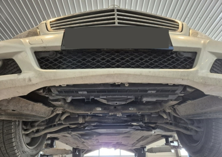 Scut-Motor-Metalic-2mm-Mercedes-C-Class-W204-Karmaster-14.109 [6]