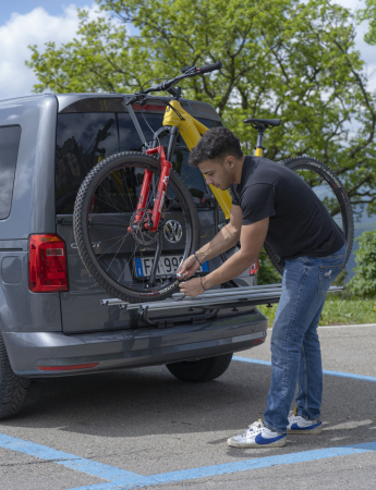 Suport biciclete Menabo Cobra 3 Plus pentru 3 biciclete cu prindere pe haion [5]