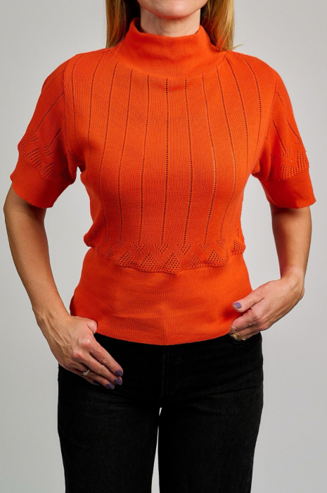 Top Orange Outlet [2]