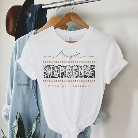 Femei - Tricou Dama Alb Magic Happens When You Believe