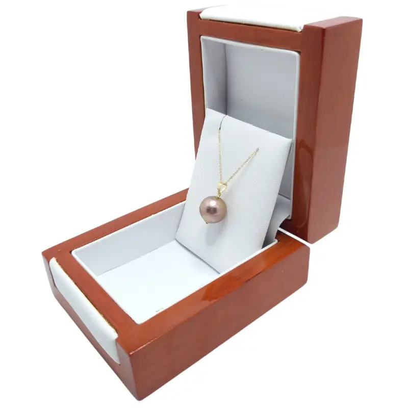 Necklace with Pendant featuring Lavender Edison Pearl, AAA Quality, Rare Giant Pearl of 12 – 12.5 mm and Yellow Gold [4]