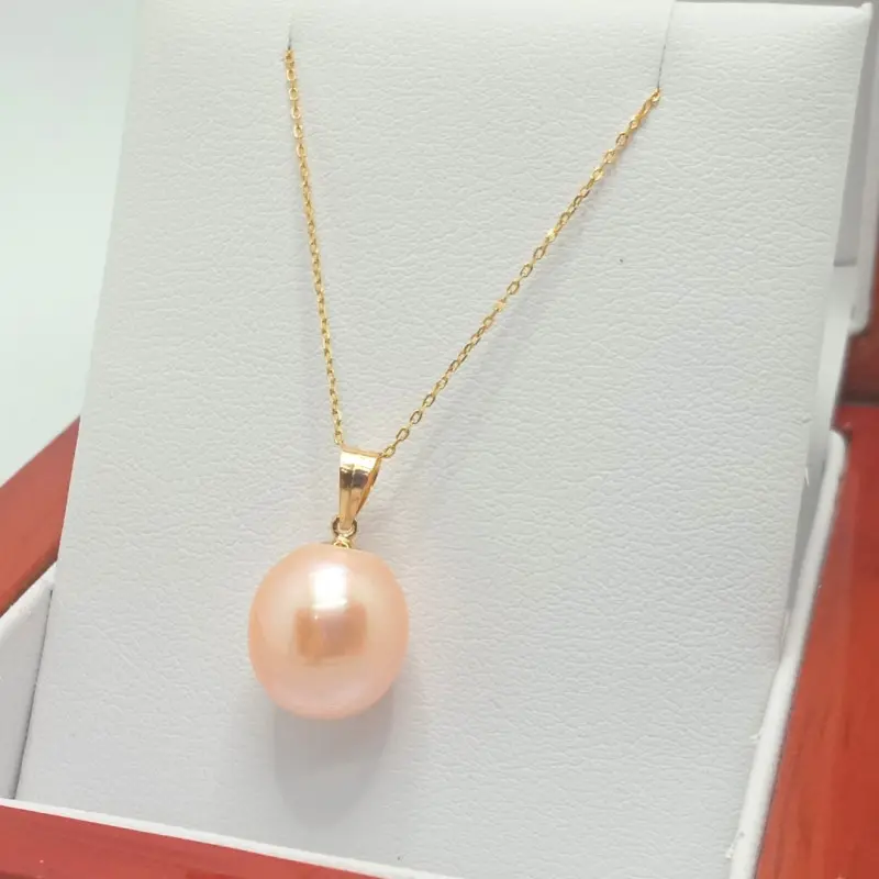 Krémszínű igazgyöngy nyaklánc medállal – 12/9 mm, 14K arany (585) [2]