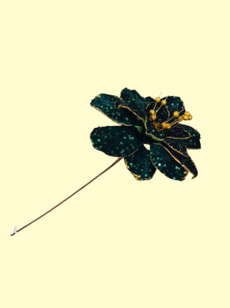 Craciunita decorativa catifea cu paiete si insertii aurii, 30x40 cm verde [1]