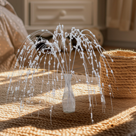 Crenguta decorativa cu ramuri curgatoare si bilute, alb irizat, 100 cm [10]