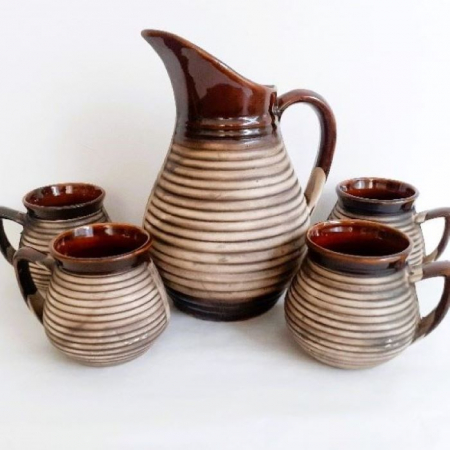 Set pentru vin, carafa si 4 cesti, ceramica [2]