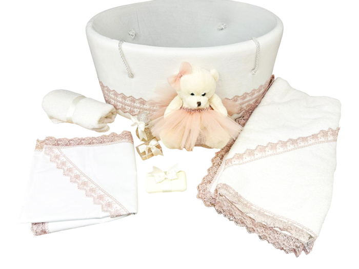 Trusou botez alb cu dantela roz si  ursulet [2]