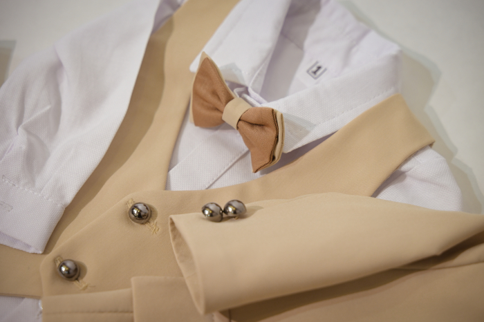 Costum Darius cu nasturi dubli bej [4]