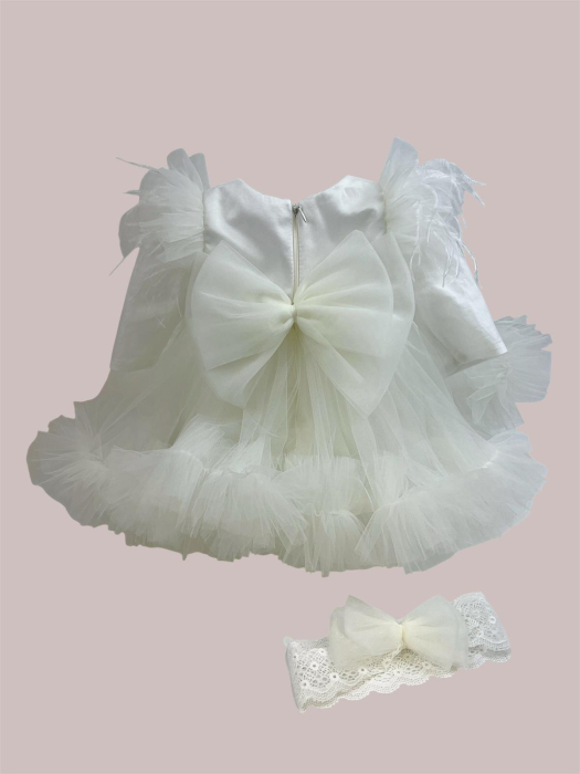 Rochie din tulle ivoire cu pene si perle Karina [2]