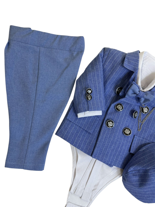 Royal Blue Gentleman – Costum botez bebeluși albastru elegant cu papion, sacou cu dungi și lanț decorativ [4]