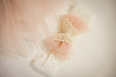 Rochita botez Monica cu fluturas si pene roz praf [1]